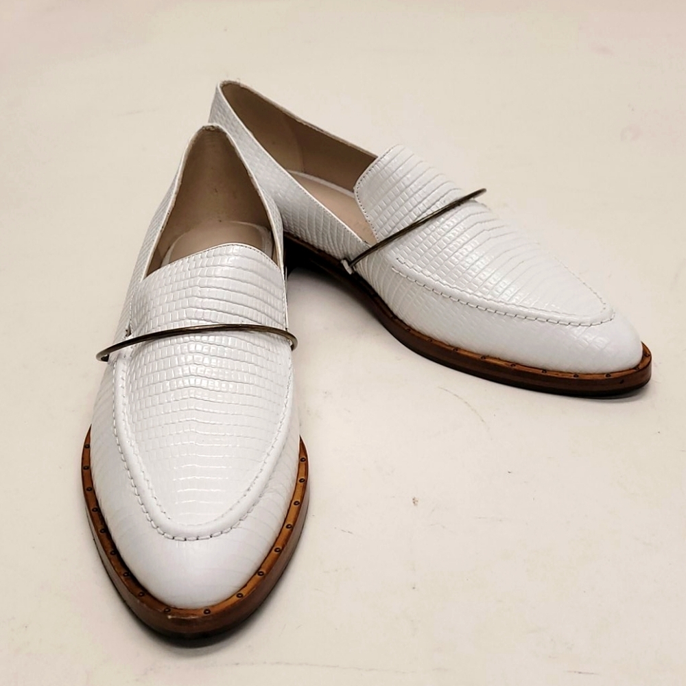 Women's Frēda Salvador White Loafers